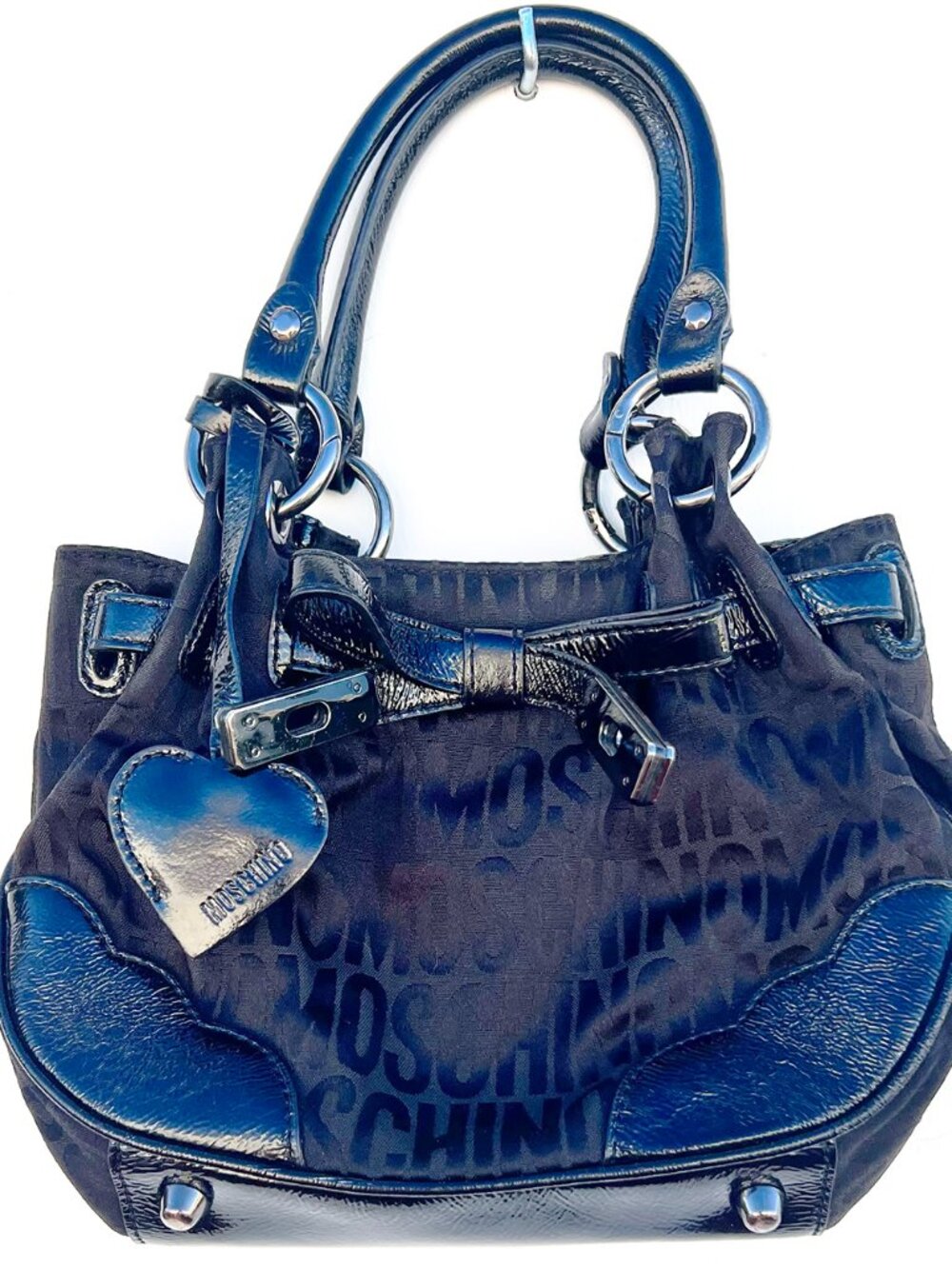 MINT MOSCHINO Black Spellout Jacquard Patent Leather Bow Hobo Bag Heart Charm Y2
